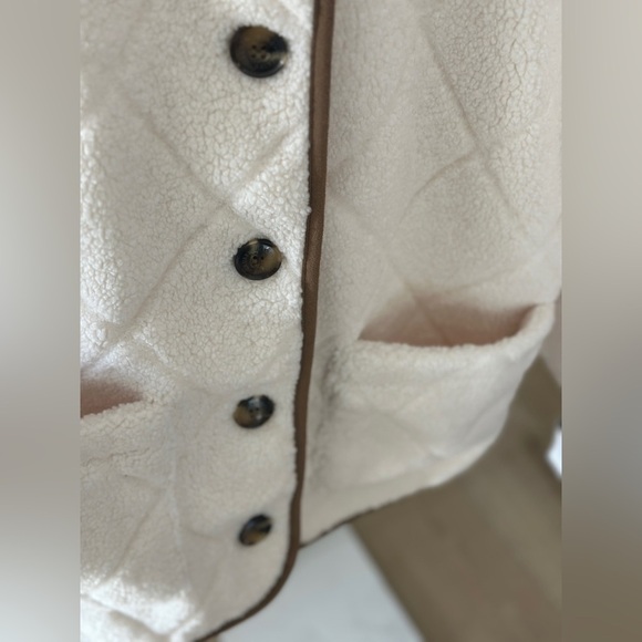 Ralph Lauren Sherpa jacket size M, new with tags! - Picture 15 of 16